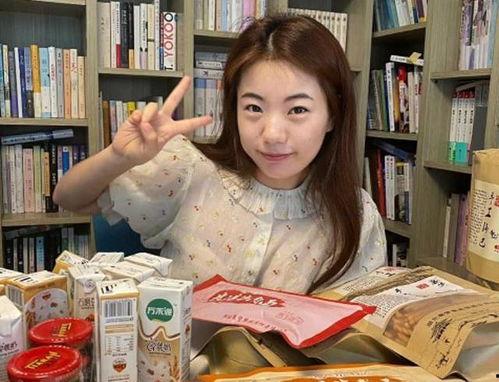 襄阳贾雯吃瓜,揭秘吃瓜群众的趣味生活  第3张