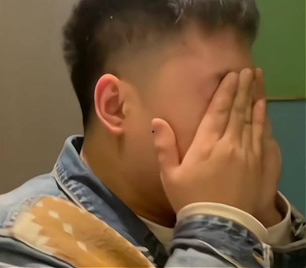 大屏幕吃瓜,揭秘娱乐圈幕后故事  第2张