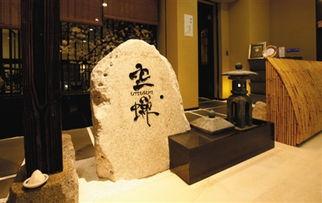 跨年夜酒店吃瓜,揭秘明星狂欢夜幕后故事  第1张