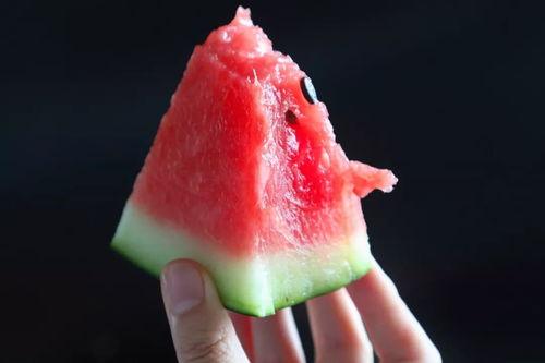 夏天解锁吃瓜,解锁清凉吃瓜新时尚  第3张